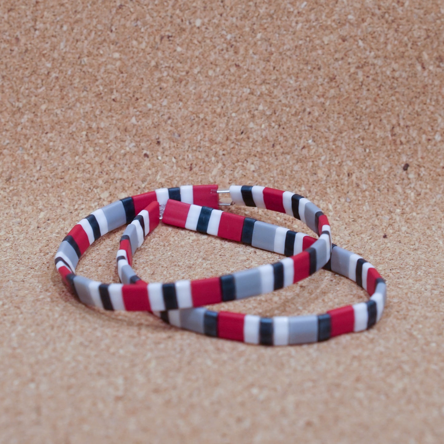 gunmetal & red - stretch tile bracelet